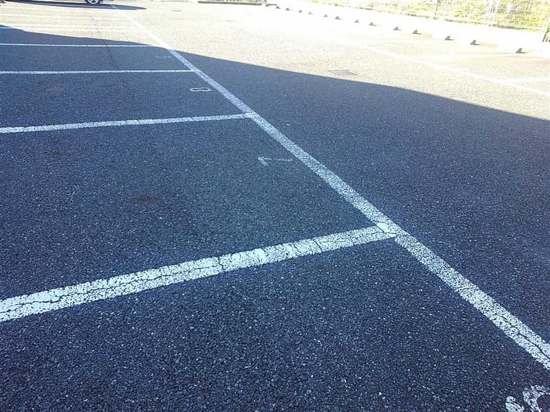レオパレス旭 駐車場