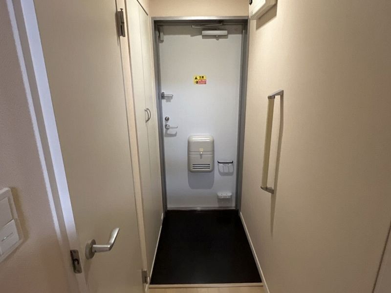 LEONEXT Excel Asahi VI 현관