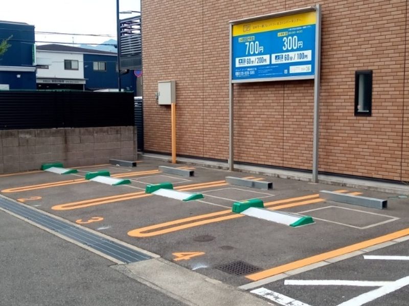 レオネクストコントワール御影弓場 駐車場