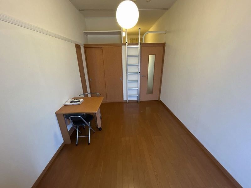 レオパレスｃｈｉｙｏ 居間