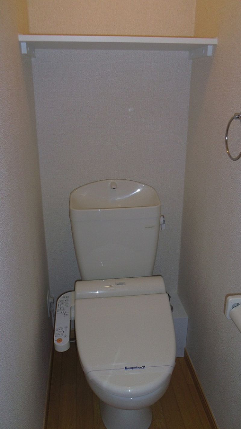 レオパレスかわせみ トイレ