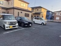 leopalace Requerd Yuu 주차장