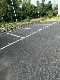 レオパレスさんが 駐車場