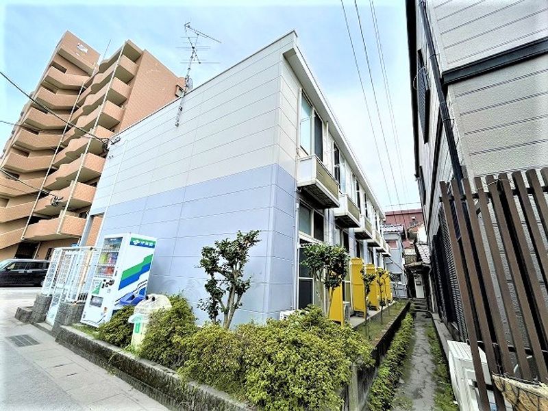 レオパレスロイヤルヒルズ．Ｍ 外観