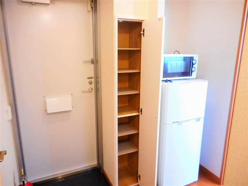 レオパレス蛍茶屋 収納