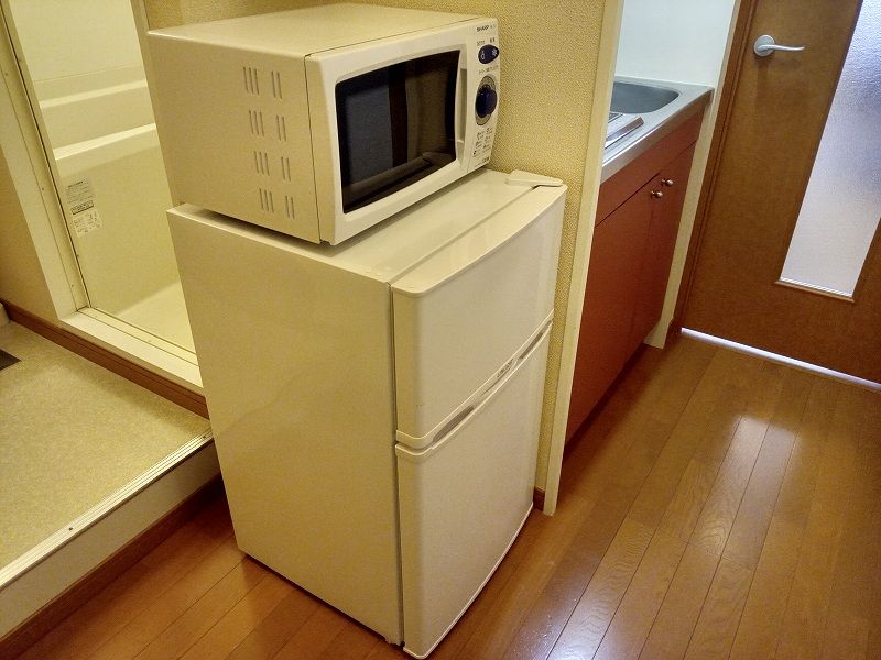 レオパレス豊 玄関