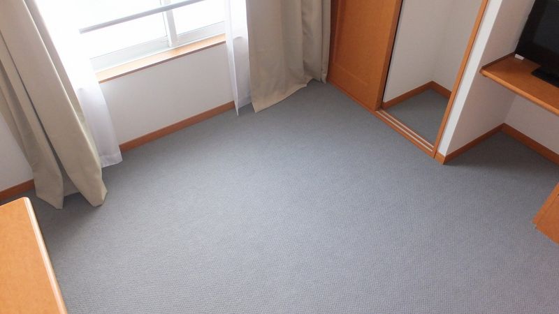 レオパレス片山町 居間