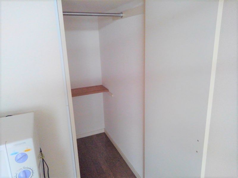 レオパレス藤塚 収納