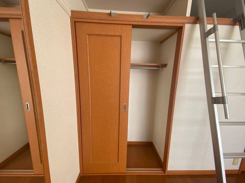 レオパレスグランパルク 収納