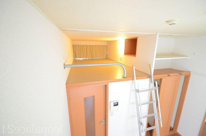 レオパレス敬愛 収納
