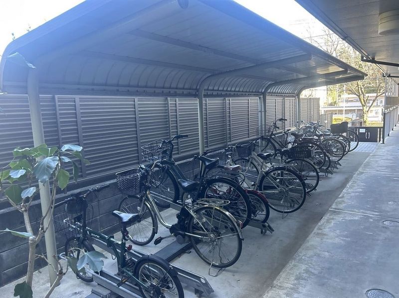 leopalace A Bond Shared spaces