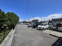 レオパレスＧスマイル 駐車場
