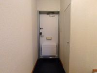 レオパレスさくらＡ 玄関