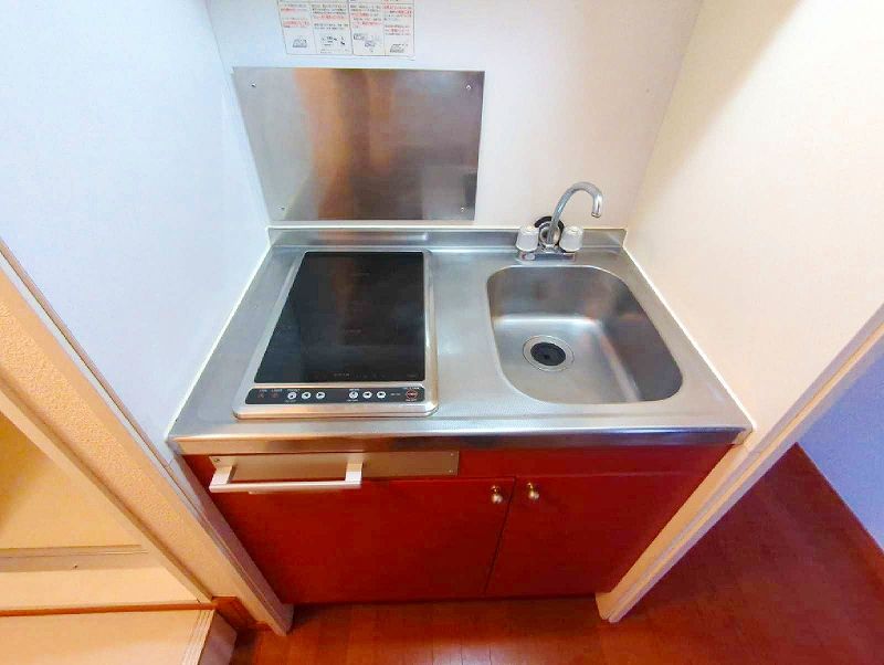 レオパレスゴールドクレスト キッチン