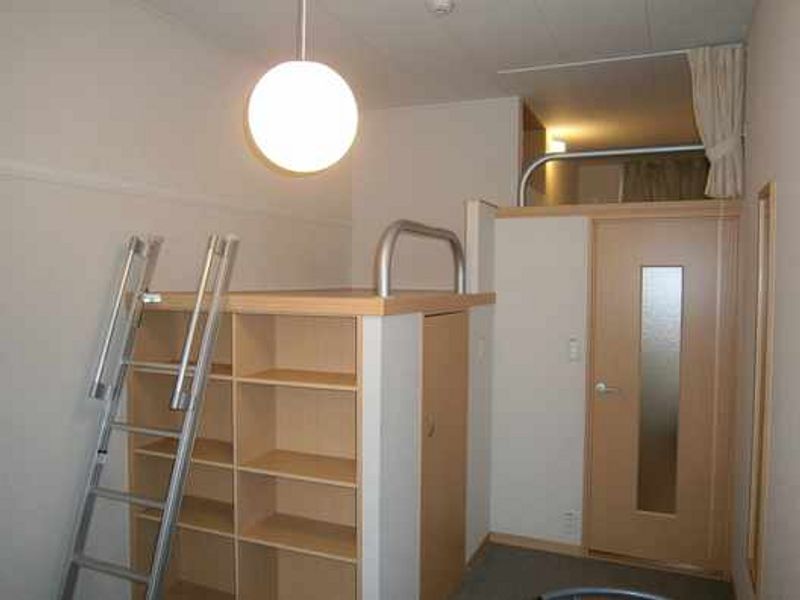 レオパレスアットホーム 居間