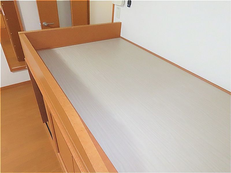 レオパレスリーザ三輪 寝室