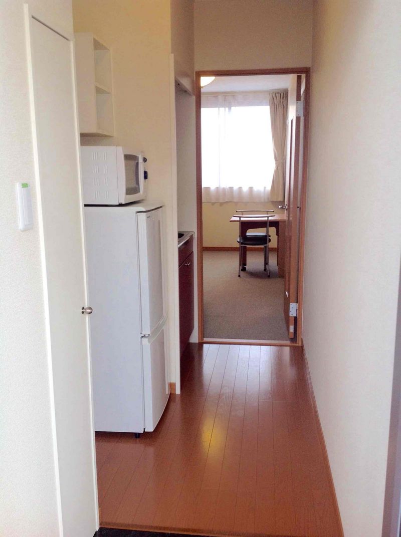 レオパレス宮原 玄関