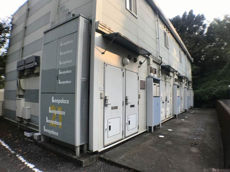 レオパレスファミーユ 外観