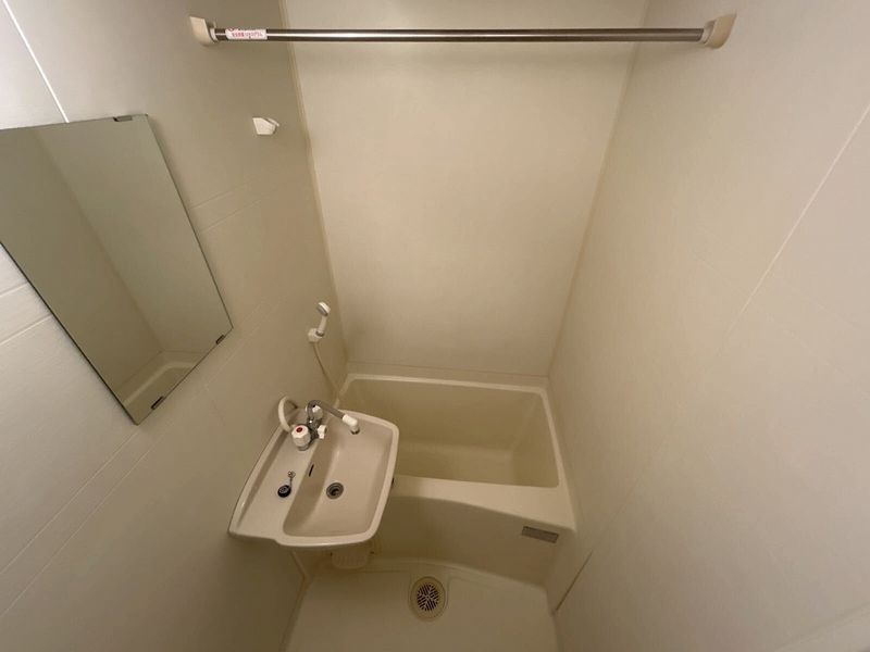 レオパレスプルミエール 風呂