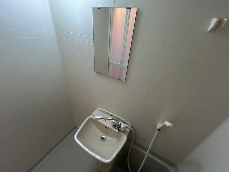 レオパレスウイング北坂戸 洗面台