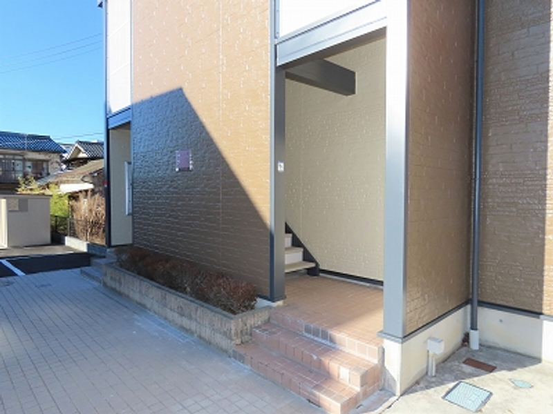 レオパレスセブンハート上田 エントランス