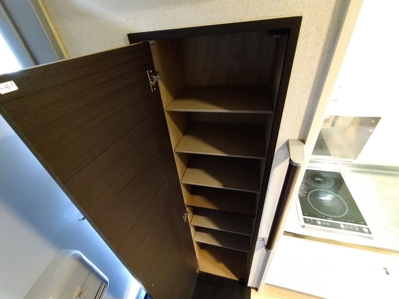 レオネクストＴ 玄関