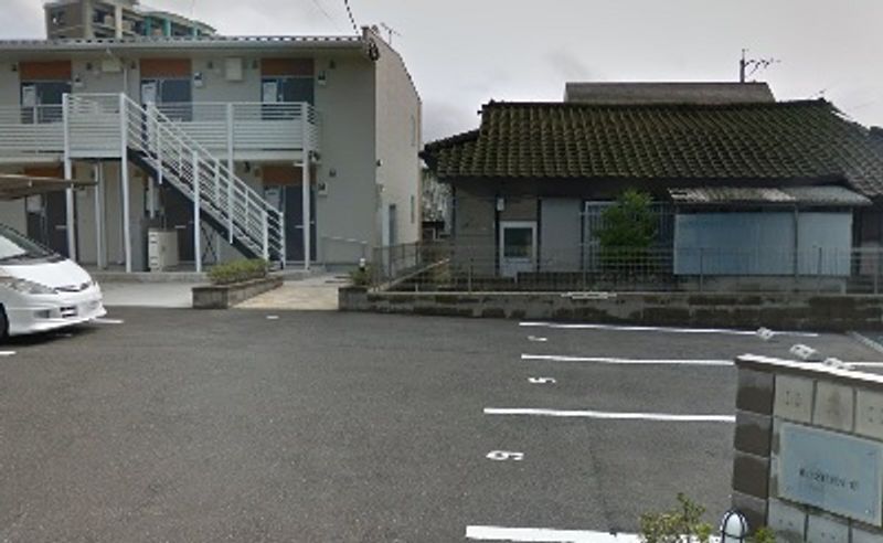 レオネクストＫＵＺＵＨＡⅡ 駐車場