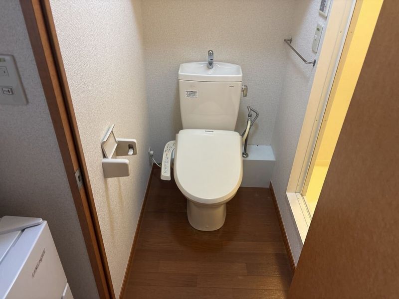 レオパレスエスト トイレ