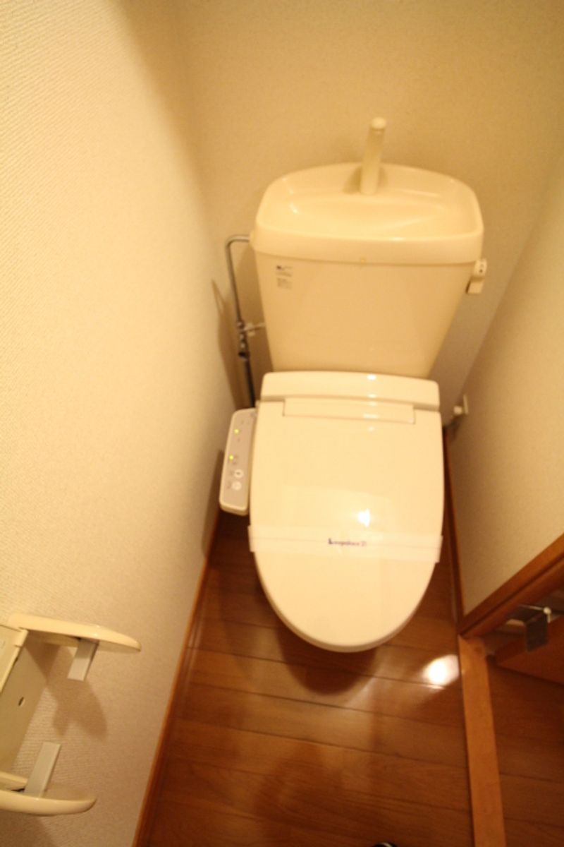 レオパレスアドミラル トイレ