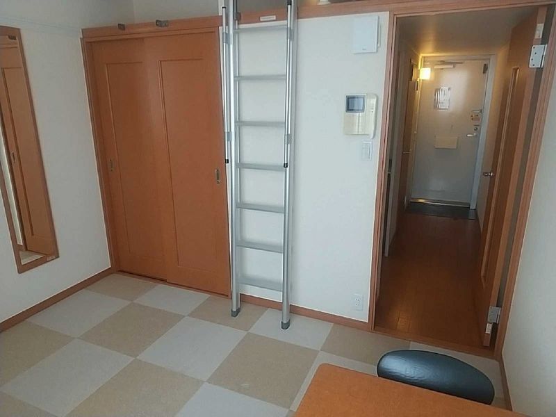 レオパレスＴＡＫＡＫＩ 居間