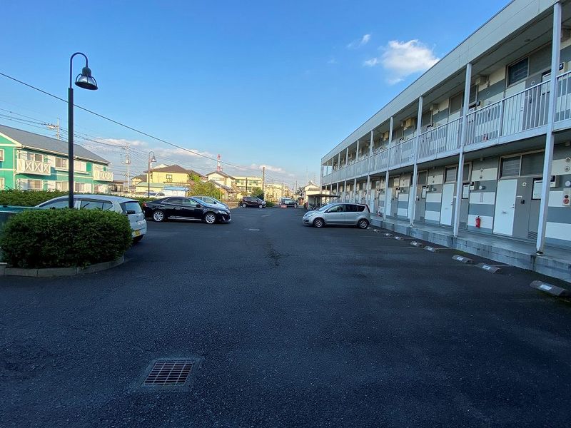 レオパレスＬ・Ａ・ハイツ 駐車場