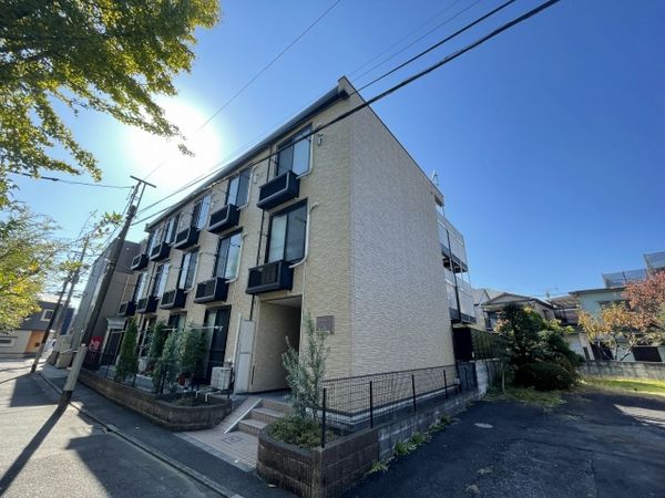レオパレスオリーブリーフ 外観