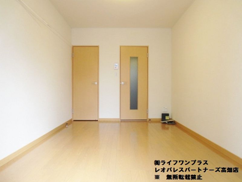 レオパレスエスペランサ 居間
