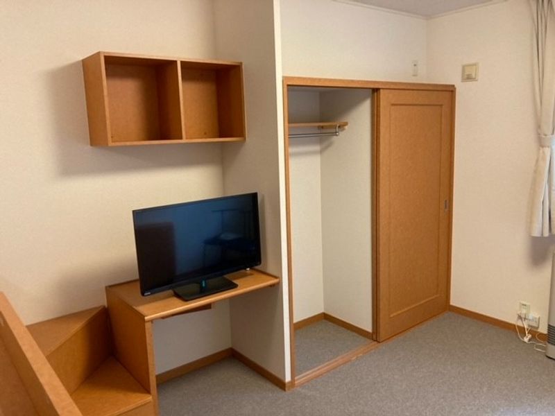 レオパレスダ　ヴィンチ 居間