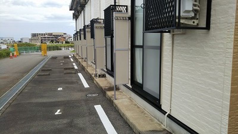 レオパレスサニーホームズ５ 駐車場