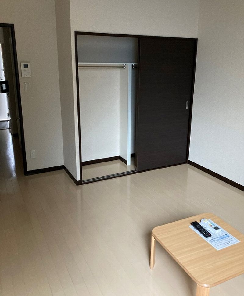 レオネクストメゾン　ド　テラ 居間