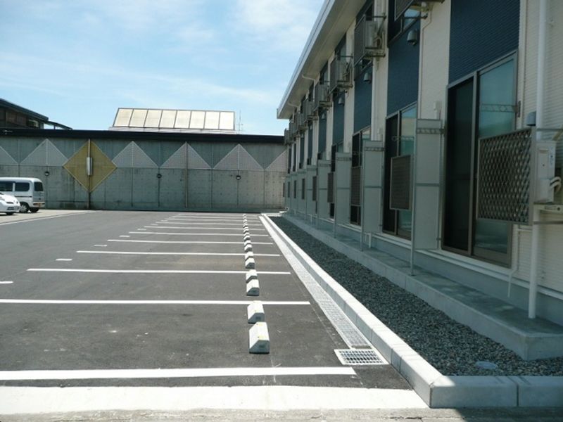 レオネクストグリーンパーク姫野 駐車場