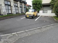 レオパレスカサベルデ 駐車場