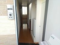 レオパレスフィオラ 玄関