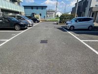 レオネクストアゼリアアーク 駐車場