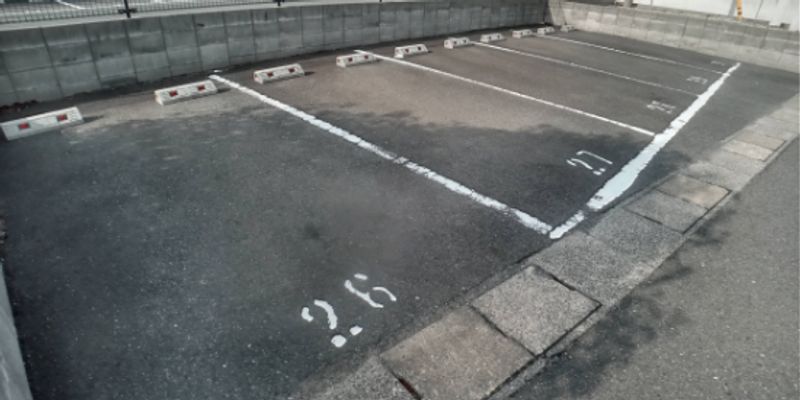 レオパレス今古賀 駐車場