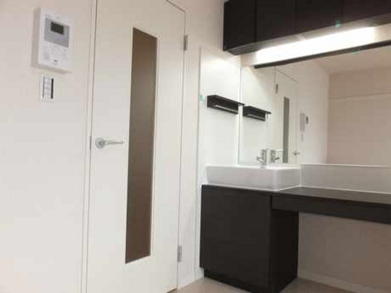 LEONEXT Erithage Khác