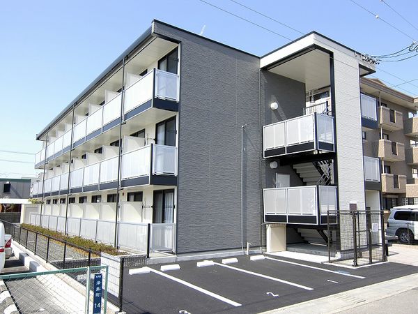 レオパレス津島町 外観