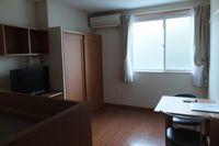 レオパレス光 居間