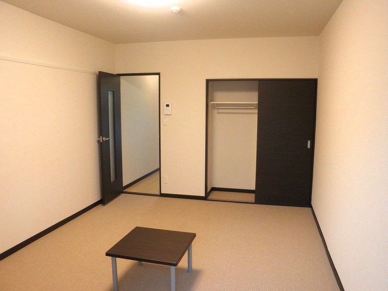 レオネクストアロマルカネハイツ 寝室