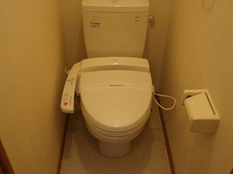 レオパレスグランドソレーユ トイレ