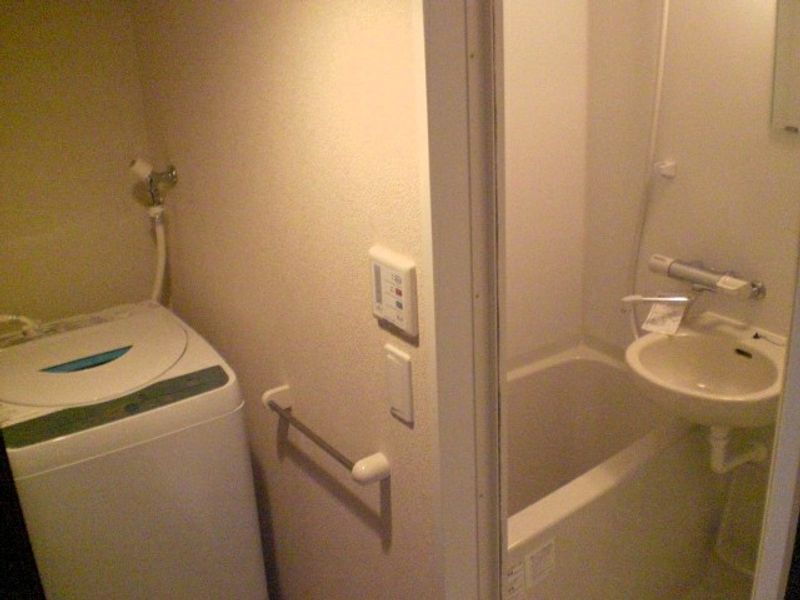LEONEXT Charmant Kami Kitazawa Bathroom
