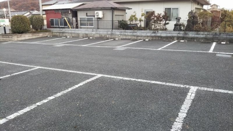 レオパレスエトワールＢ 駐車場