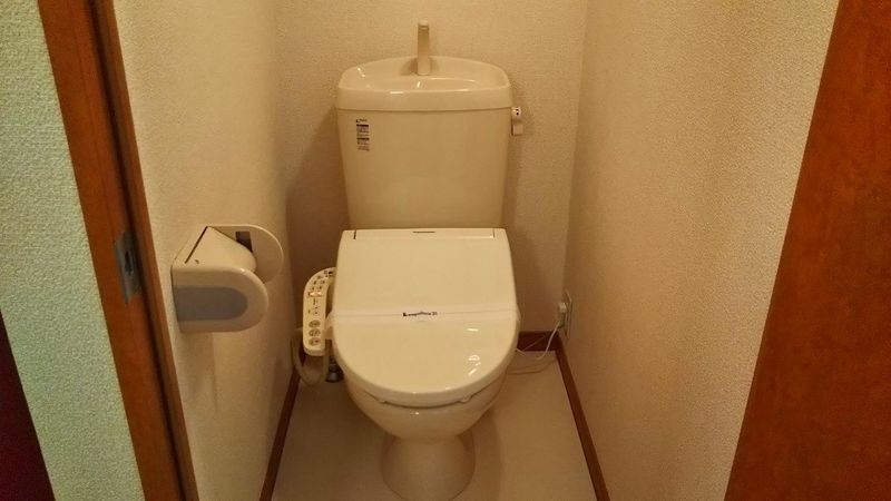 レオパレスまほろば トイレ