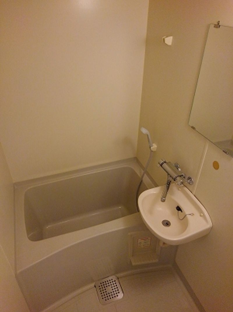 レオパレス中津川 風呂